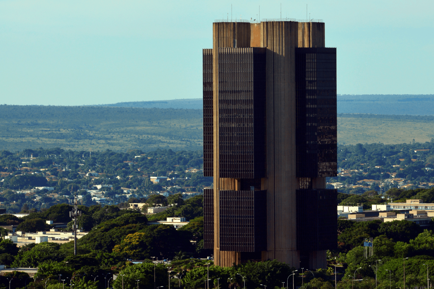 Mercado Imobiliário Brasileiro em 2024: Desafios e Perspectivas de Preços